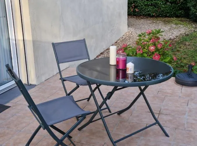 Entre Dordogne Et Charente En Nouvelle Aquitaine بيت للعطل Porcheres